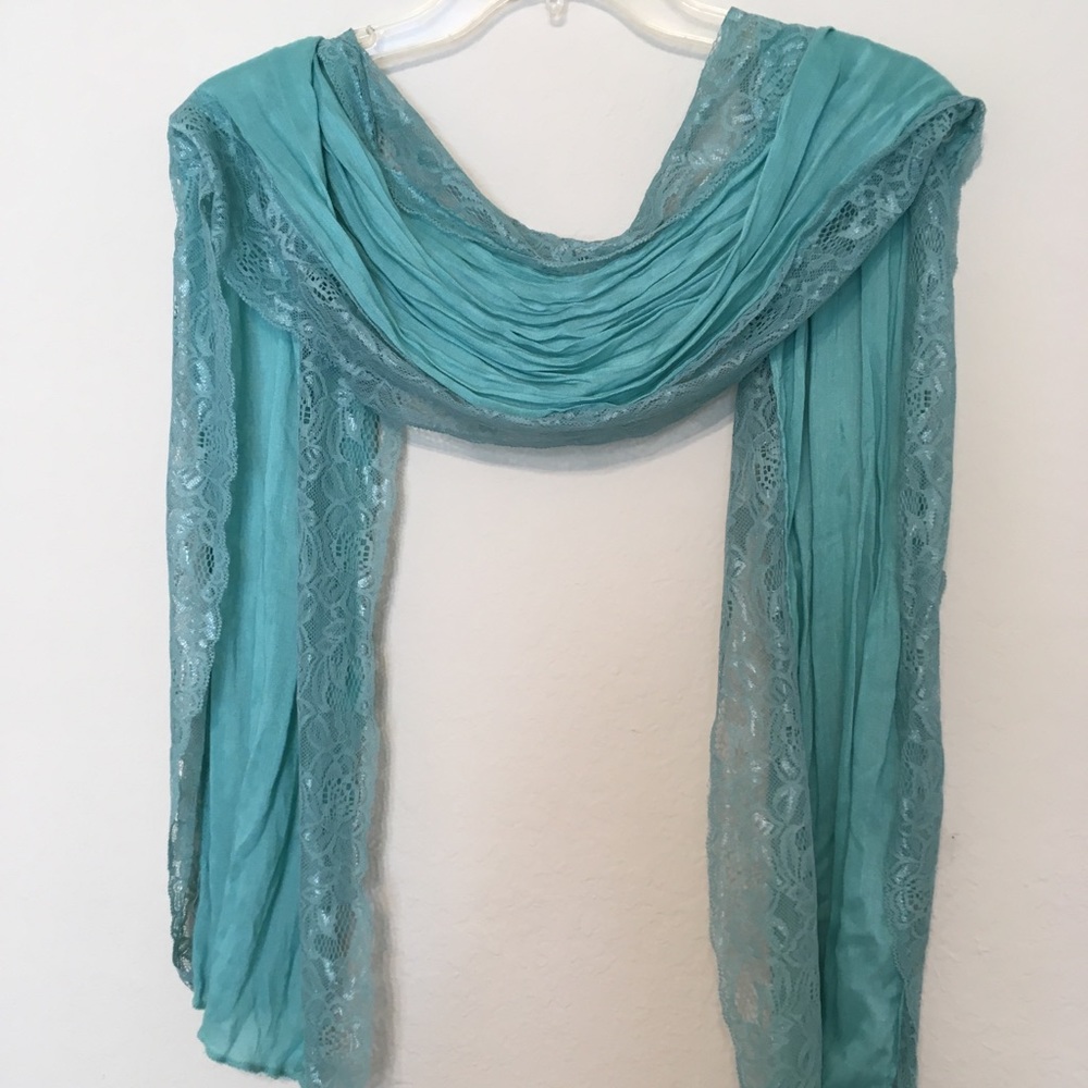 Teal scarf with lace trim